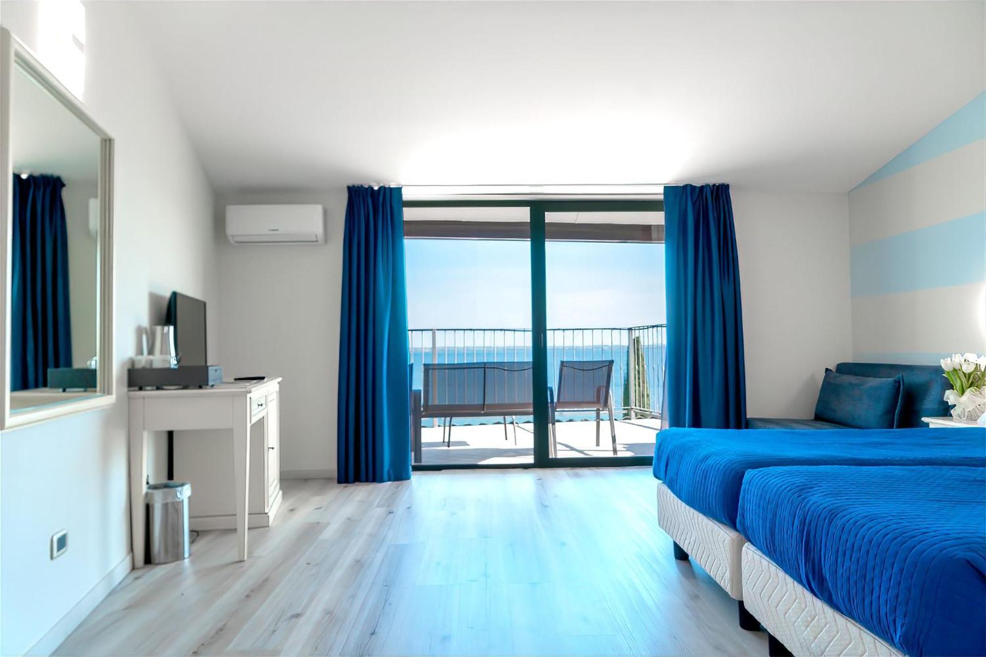 Ahg Riva Del Sole Hotel - Adults Only Moniga del Garda Exterior foto